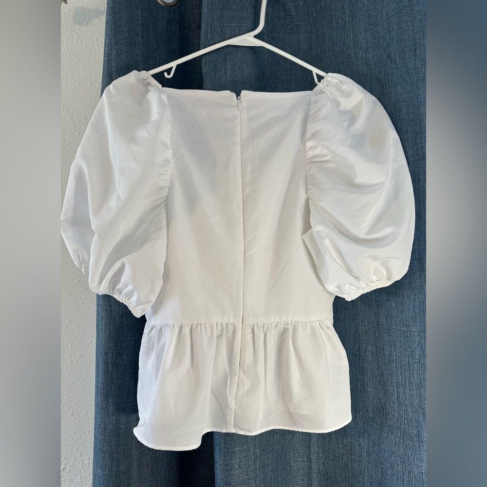EXPRESS Ruched Puff Sleeve Peplum Top - Size : XS - Picture 3 of 8